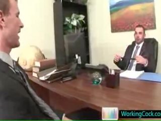 Работа интервю resulting в грандиозен еротичен гей порно от workingcock