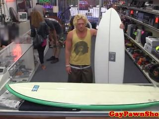 Gaystraight surfer jock paid för en trekant